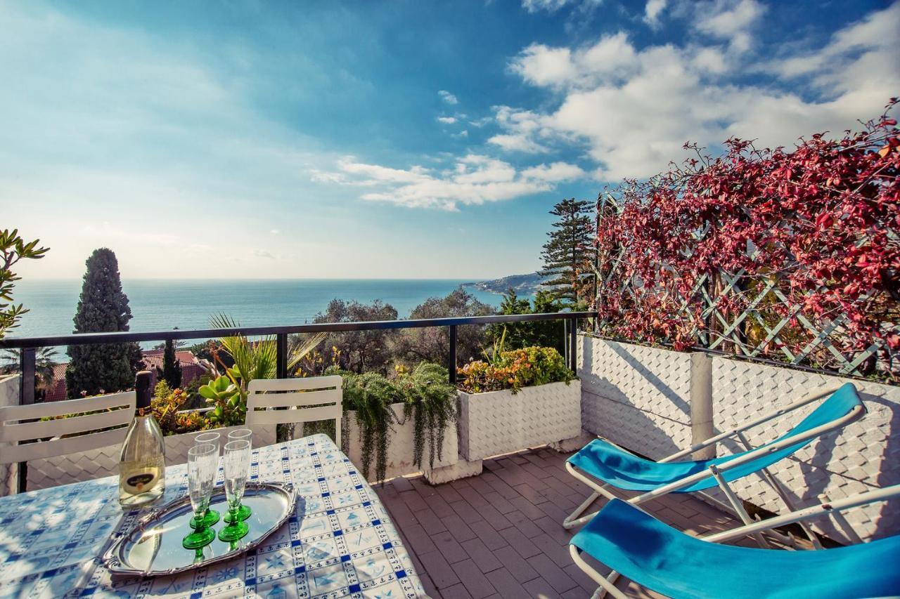 Una Terrazza Sul Golfo Di Ospedaletti By Wonderful Italy エクステリア 写真